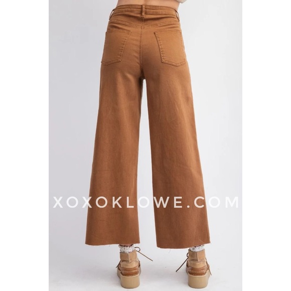 Easel Heart Patched Cotton Twill Stretch Jeans in Wood Brown - Picture 5 of 8